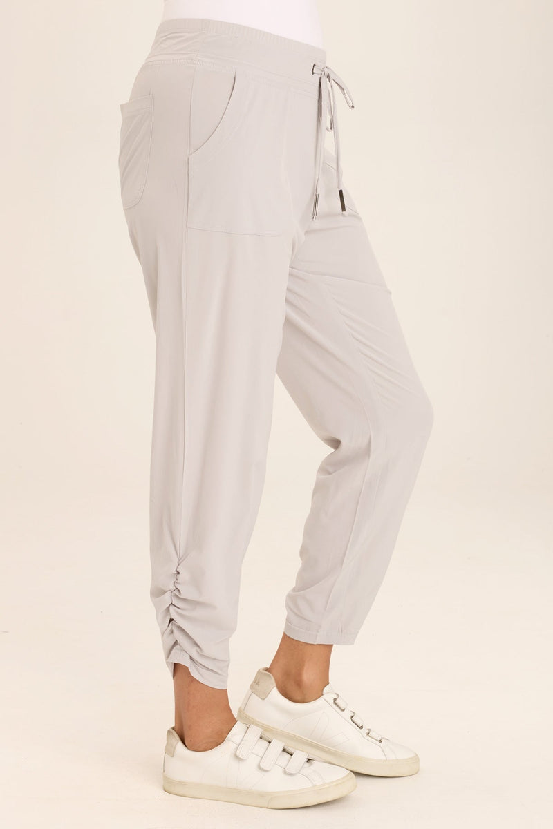 Lyan Active Whisper Stretch Ruched Crop Legging